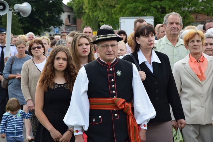 Powitanie ikony MB Częstochowskiej w Chruślinie