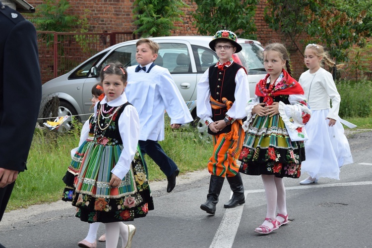 Powitanie ikony MB Częstochowskiej w Chruślinie