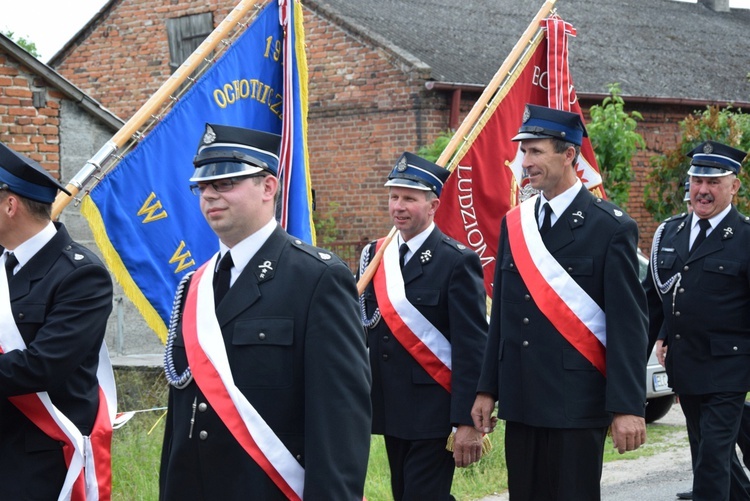 Powitanie ikony MB Częstochowskiej w Chruślinie