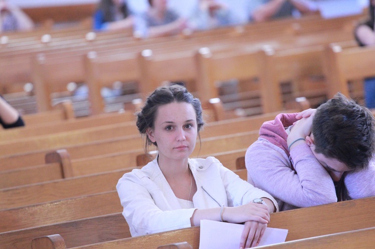 Czuwanie młodych w Dobrej