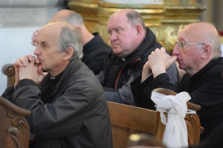 Metropolitalna pielgrzymka duchowieństwa do grobu św. Jadwigi