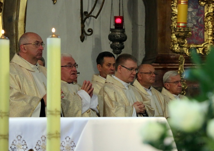 Pielgrzymka duchowieństwa do grobu św. Jadwigi