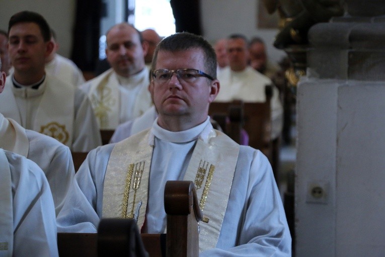 Pielgrzymka duchowieństwa do grobu św. Jadwigi