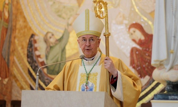 Abp Gądecki: konieczny jest oddolny solidaryzm