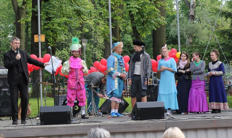 Piknik Caritas po Marszu dla Życia i Rodziny - 2017