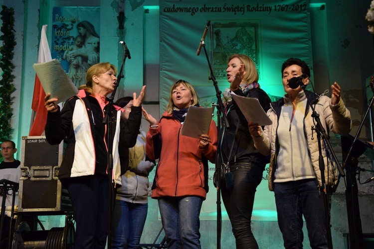 Nocna pielgrzymka z Miedniewic do Niepokalanowa