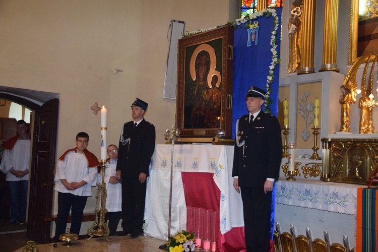 Powitanie ikony MB Częstochowskiej w Łyszkowicach