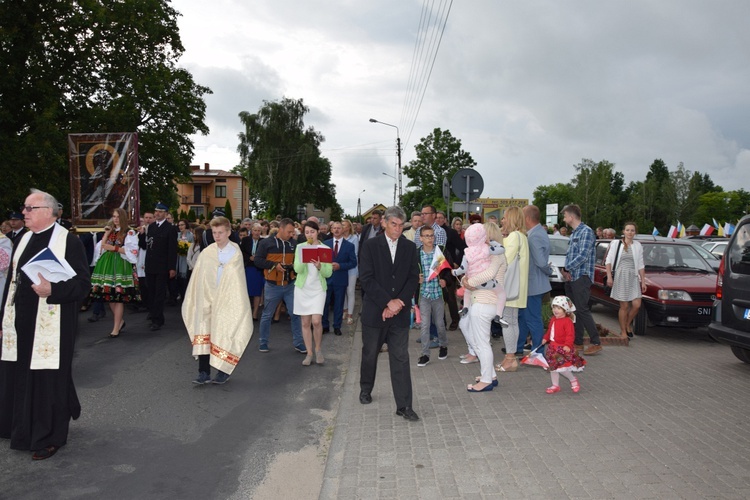 Powitanie ikony MB Częstochowskiej w Łyszkowicach