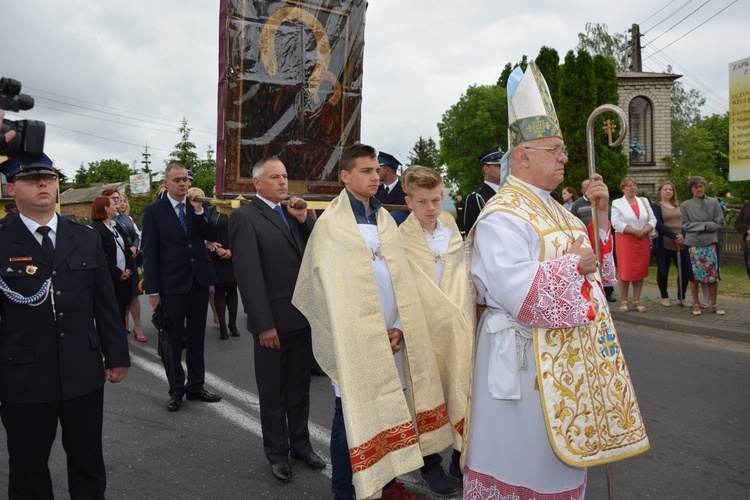 Powitanie ikony MB Częstochowskiej w Łyszkowicach