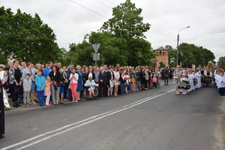 Powitanie ikony MB Częstochowskiej w Łyszkowicach