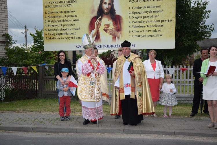 Powitanie ikony MB Częstochowskiej w Łyszkowicach