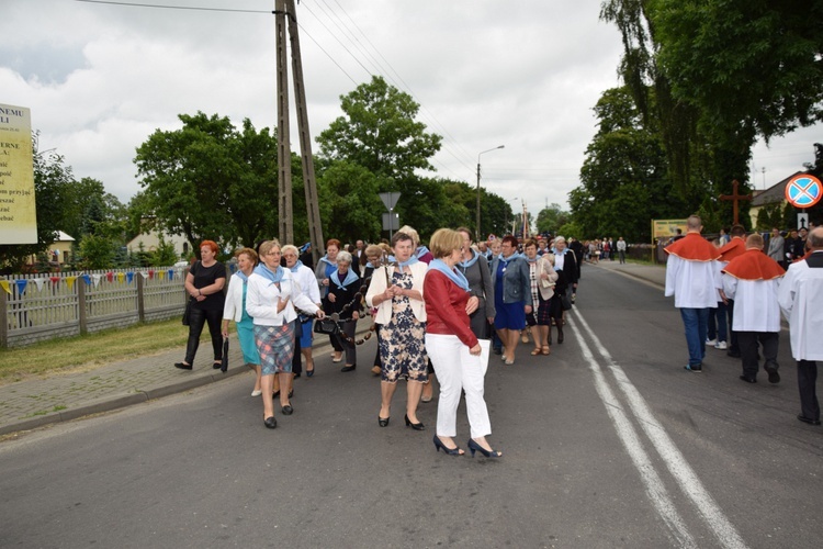 Powitanie ikony MB Częstochowskiej w Łyszkowicach