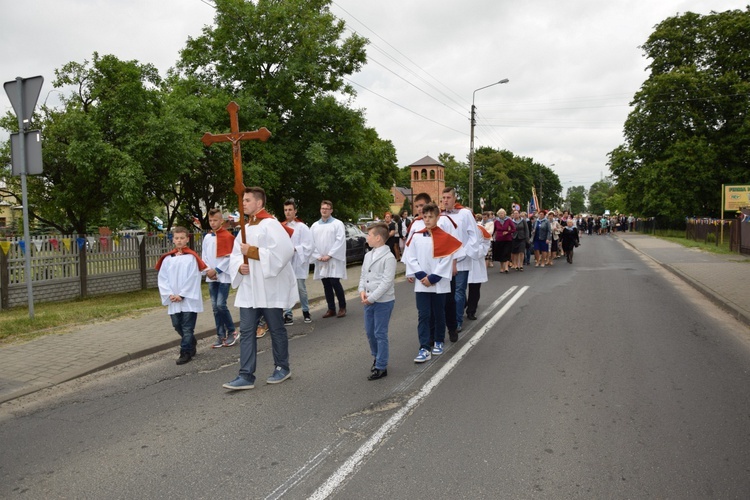 Powitanie ikony MB Częstochowskiej w Łyszkowicach