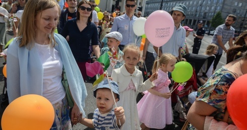 Ulicami Warszawy przeszedł Marsz dla Życia i Rodziny