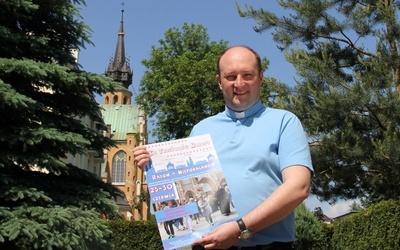 Do wyruszenia na pielgrzymi szlak z Radomia do Niepokalanowa zaprasza ks. Konrad Wójcik