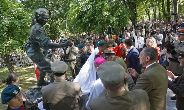Odsłonięto pomnik Danuty Siedzikówny "Inki"