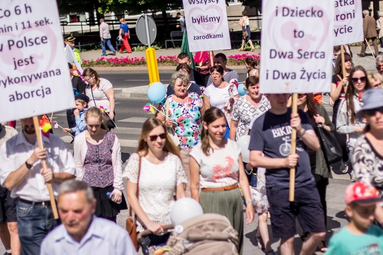 Marsz dla Życia i Rodziny w Olsztynie