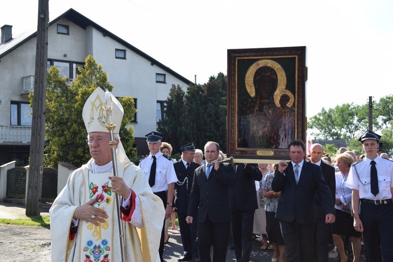 Powitanie ikony MB Częstochowskiej w Pszczonowie