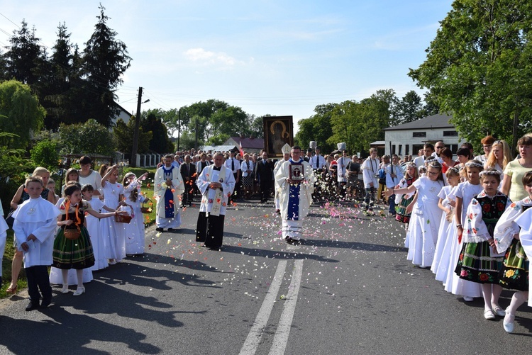 Powitanie ikony MB Częstochowskiej w Pszczonowie