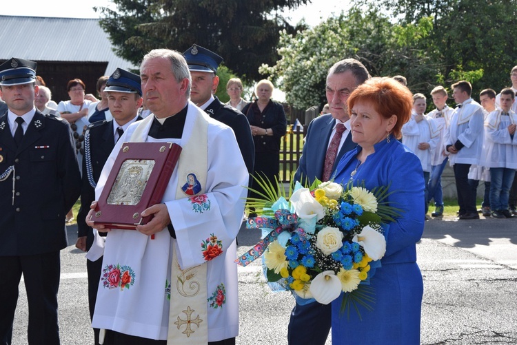 Powitanie ikony MB Częstochowskiej w Pszczonowie