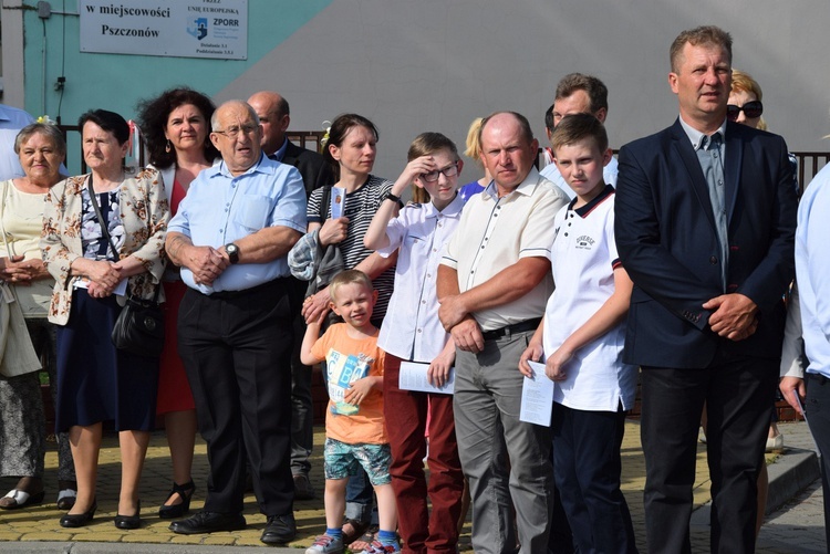 Powitanie ikony MB Częstochowskiej w Pszczonowie