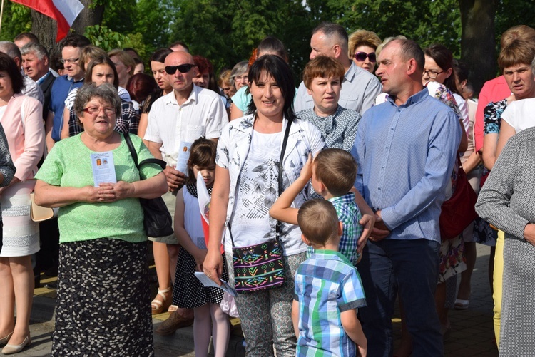 Powitanie ikony MB Częstochowskiej w Pszczonowie