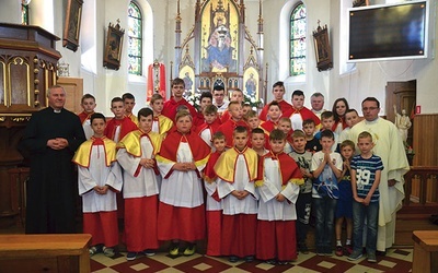 Ministranci z dekanatu chocianowskiego wiedzą już, jakich błędów nie popełniać, służąc przy ołtarzu.