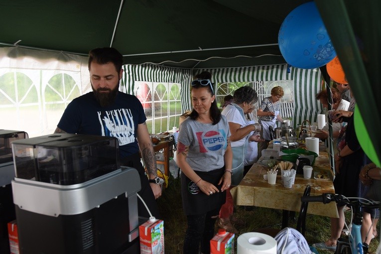 Festyn parafialny u marianów