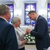 Rodzina bł. ks. Jerzego przekazała relikwie na ręce prezydenta Andrzeja Dudy.