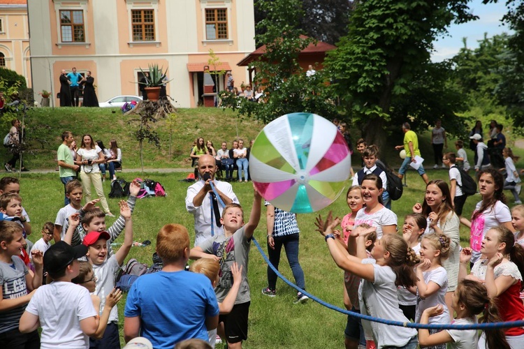 Spotkanie szkół im. Jana Pawła II