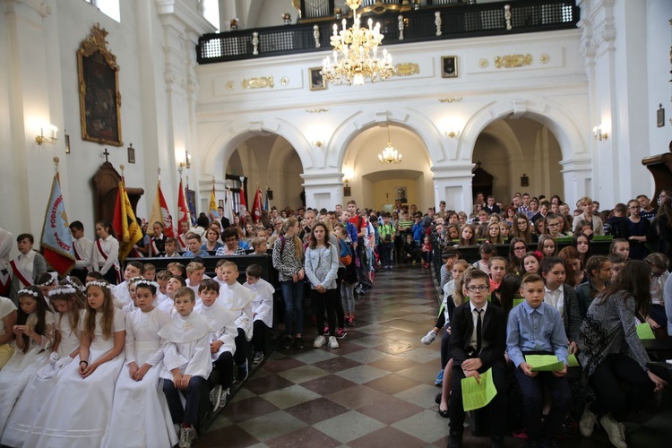 Spotkanie szkół im. Jana Pawła II