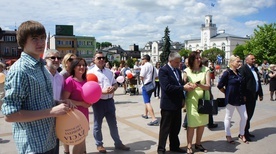 Finał ciechanowskiego marszu odbył sie na placu Jana Pawła II