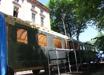 Budowa repliki wojennego wagonu 