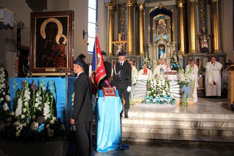 Powitanie ikony MB Częstochowskiej w parafii Świętego Ducha w Łowiczu