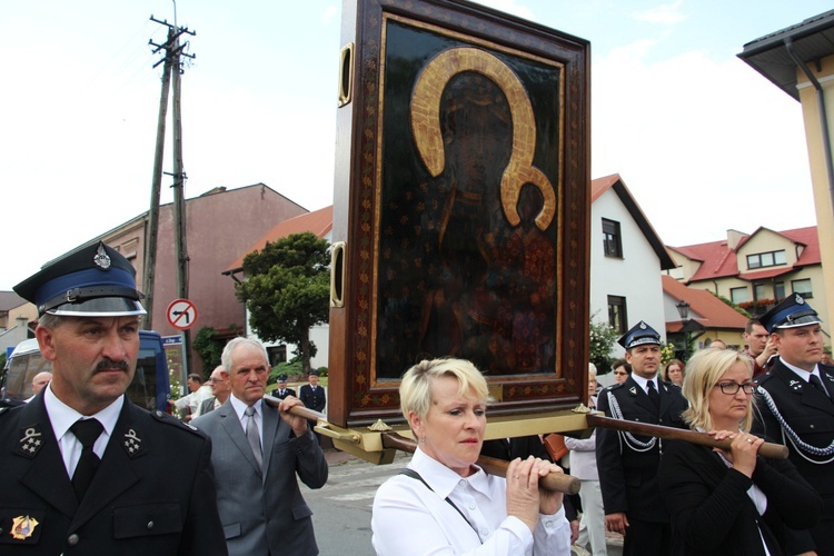 Powitanie ikony MB Częstochowskiej w parafii Świętego Ducha w Łowiczu