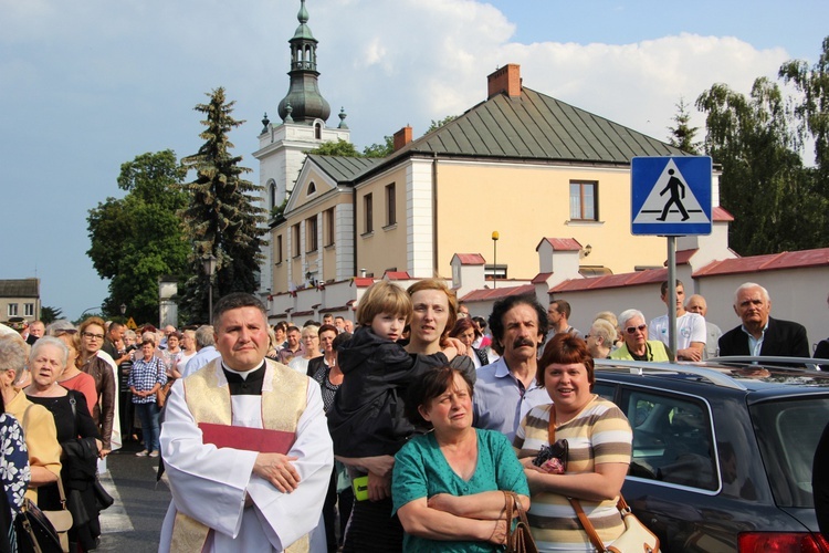 Powitanie ikony MB Częstochowskiej w parafii Świętego Ducha w Łowiczu