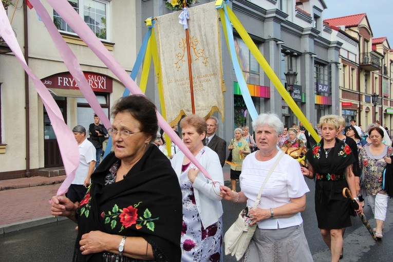 Powitanie ikony MB Częstochowskiej w parafii Świętego Ducha w Łowiczu
