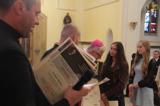 Stypendia dla młodych archidiecezji