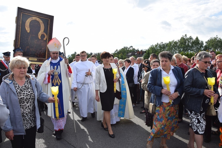 Powitanie ikony MB Częstochowskiej w Bobrownikach