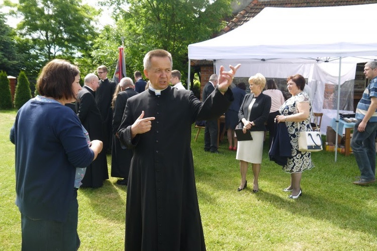 Spotkanie szkół świętych i błogosławionych w Zabawie