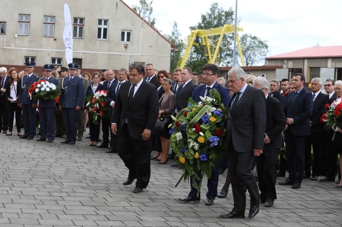 Narodowy Dzień Pamięci w Oświęcimiu z premier Szydło - 2017