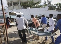 Zamach na hotel w Mogadiszu - wielu zabitych