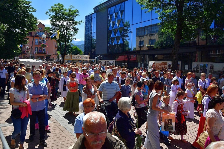 Najświętszy sakrament na Krupówkach