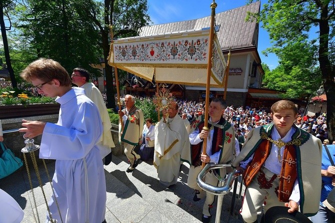 Najświętszy sakrament na Krupówkach