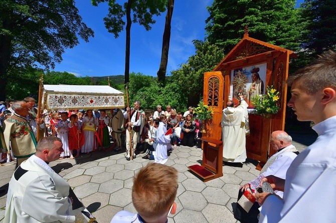 Najświętszy sakrament na Krupówkach