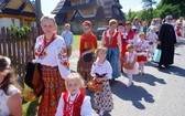 Procesja z widokiem na Tatry w Poroninie 