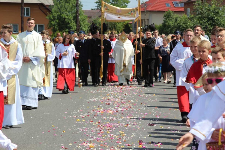 Procesja Bożego Ciała w Bielanach - 2017