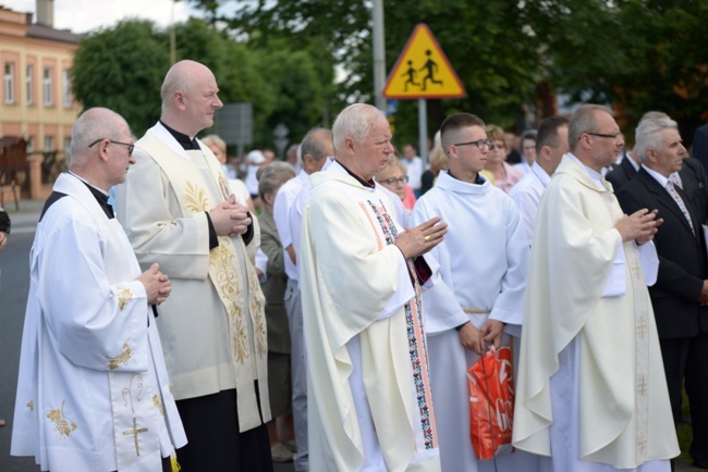 Procesja Bożego Ciała w Opocznie