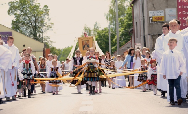 Procesja Bożego Ciała w Opocznie