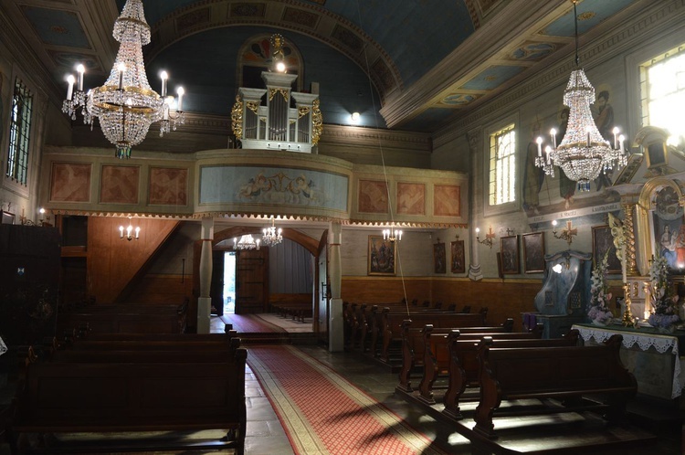 Kościół parafialny w Lachowicach 